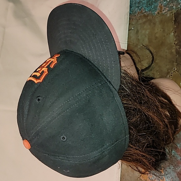 Vintage. Made in USA. New Era. San Francisco Giants. MLBPA. Fitted. 7 1/4 - Picture 3 of 10